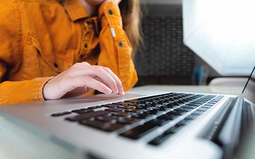 成人高考需要考專業(yè)課嗎？怎么報名？