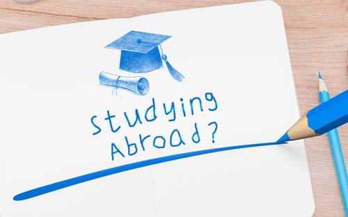 倫敦留學表演專業(yè)費用多少？倫敦藝術(shù)大學表演專業(yè)怎么樣？