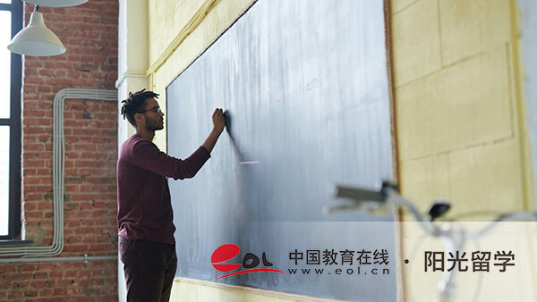 上海外國語大學(xué)中外合作國際本科1+2怎么樣