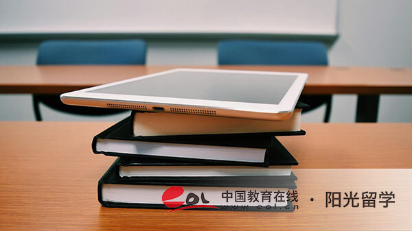 加拿大留學工業(yè)設計專業(yè)研究生一年多少錢