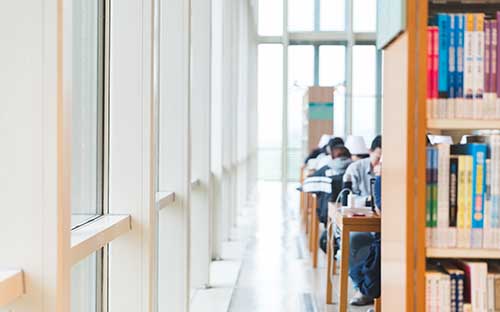 自考的主考學校是什么？有哪些科目要考？