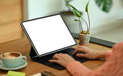 自考準(zhǔn)備一個(gè)月來(lái)得及嗎？需要報(bào)班嗎？