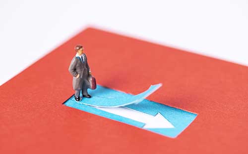 成人自考本科報名條件是什么？文憑有用嗎？