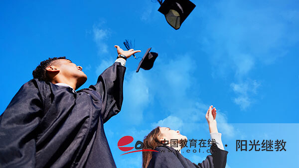 報(bào)名福建自考有哪些條件？有哪些考試科目？