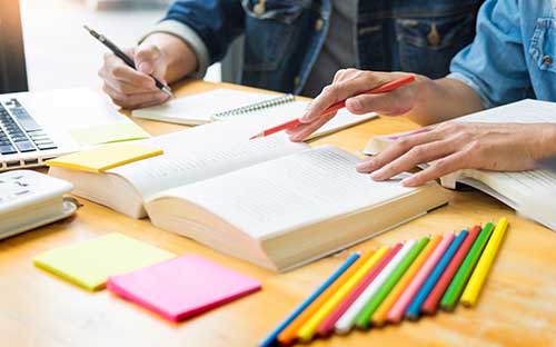 文山自考網(wǎng)上報(bào)名時(shí)間在幾月？初中沒(méi)畢業(yè)能報(bào)嗎？