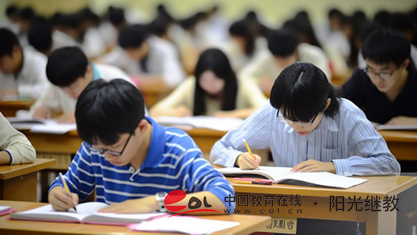 自考怎么選擇專業(yè)報名？適合什么人群參加？